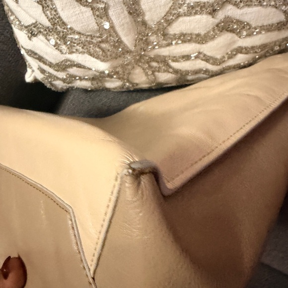 Marni
MUSEO SOFT SMALL BAG IN GREY-GREEN AND BEIGE LEATHER Tote - Picture 8 of 14